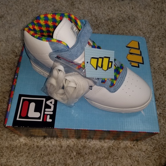 Fila F-13 "Autism Puzzle" Sneakers Sz 7 - Picture 3 of 7